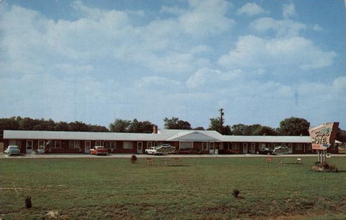 Capri Motel - Old Postcard